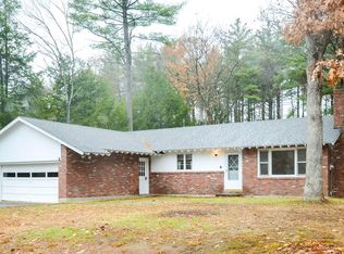 37 Davis Rd, Merrimack, NH 03054