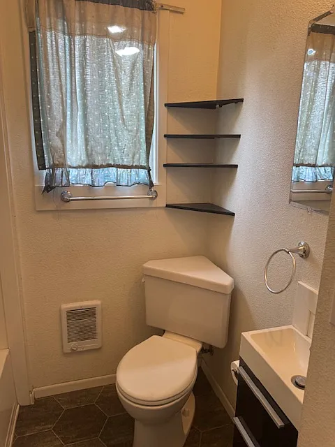 2907 E Everett Ave — Photo 4