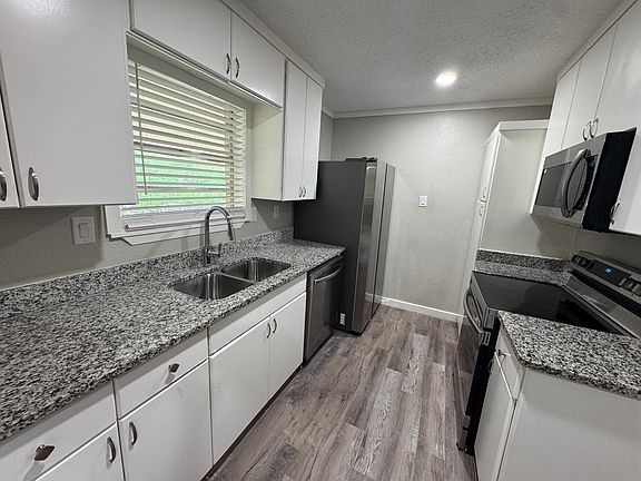 2nd image of 1002 S 31st St
