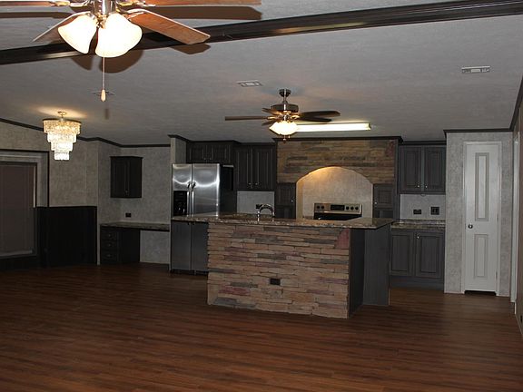 5th image of 2400 Mockingbird Ln
