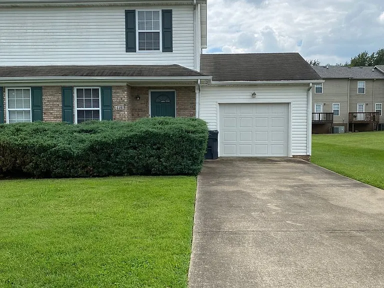 824 Flyer Ct — Photo 1