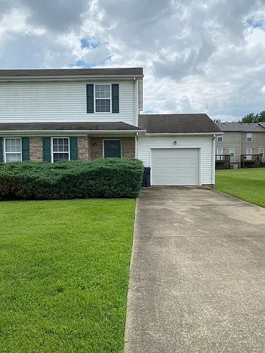 824 Flyer Ct Photo 1
