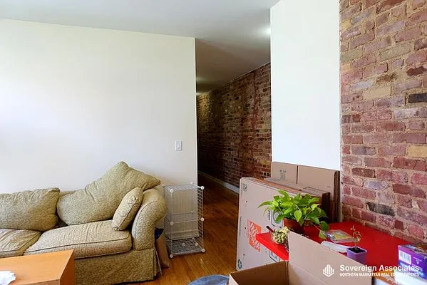 Rented by Sovereign Associates | media 21