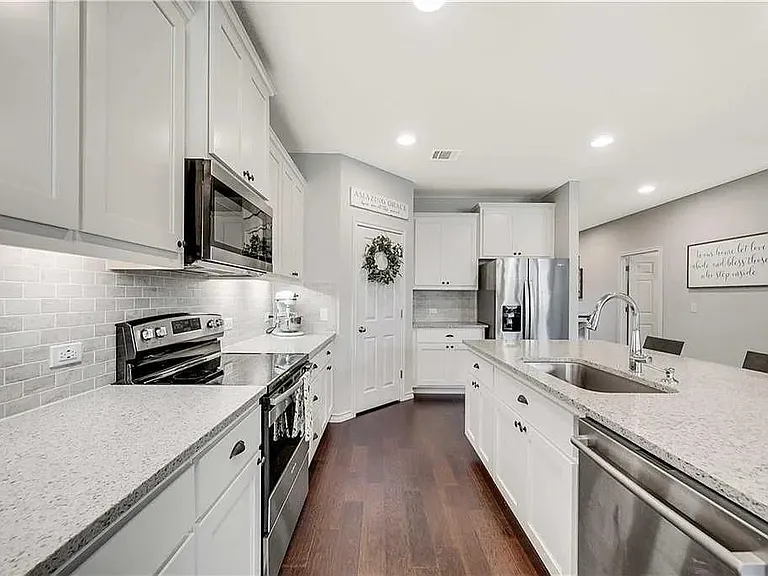 112 Magna Ln — Photo 5