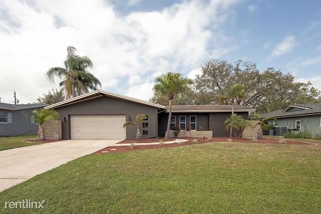 1st image of 2382 Sarazen Dr