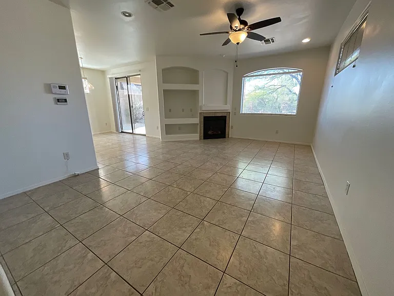 10890 E New Rock Ridge Dr — Photo 3