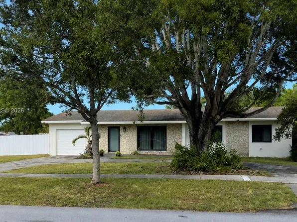 18101 SW 92nd Ave, Palmetto Bay, FL 33157