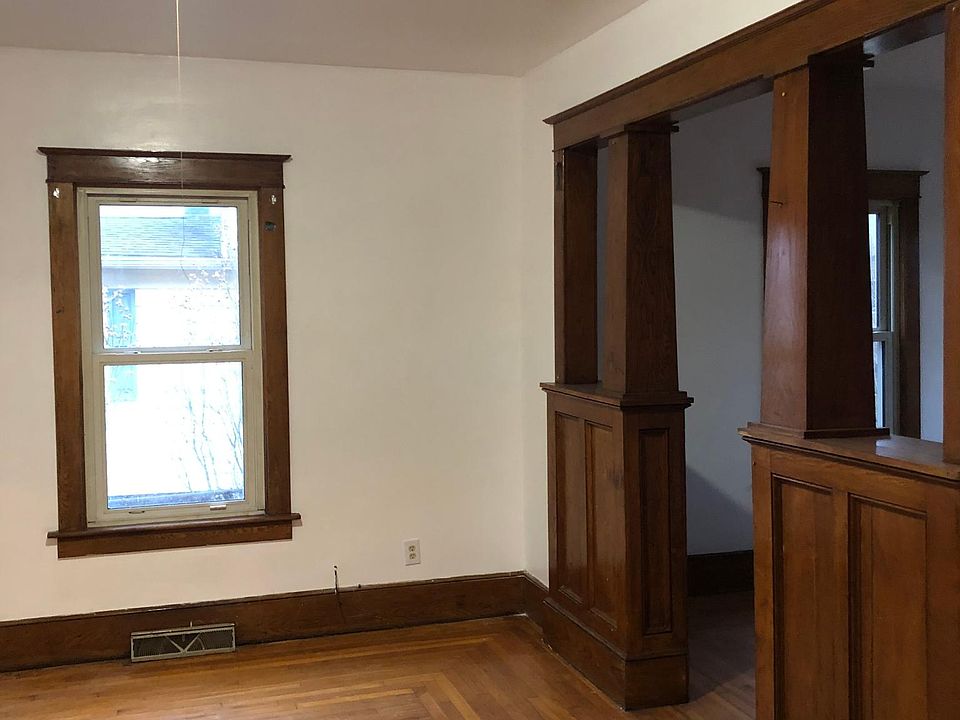 1st image of 60 Jackson St #1