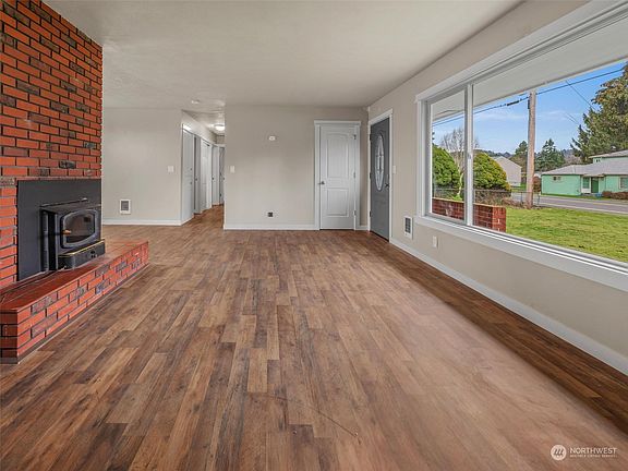 5th image of 149 Beacon Hill Drive