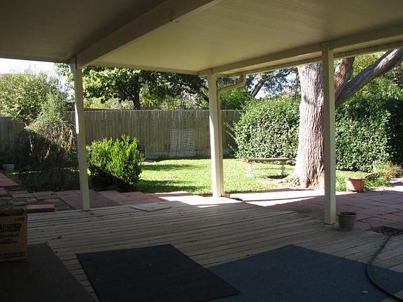 3rd image of 1237 Monaco Dr
