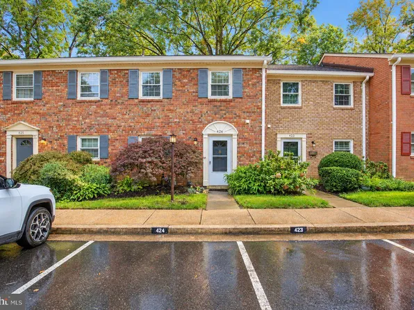 424 Greenbrier Ct, Fredericksburg, VA 22401