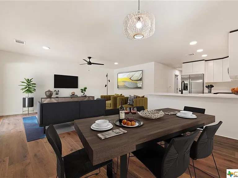 317 Mill St #102 — Photo 3