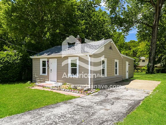 1062264_001_front_view_2.jpg