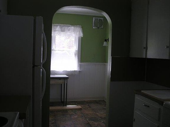5th image of 18 Sherwood Ave
