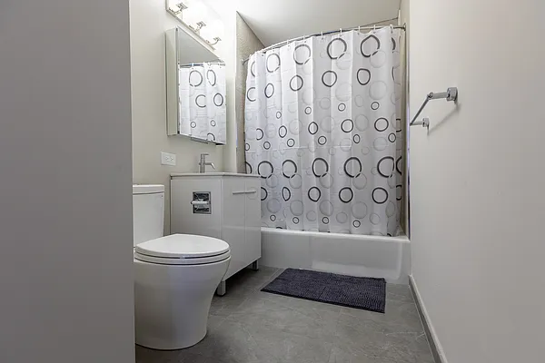 Rented by MyNyHousing | media 115