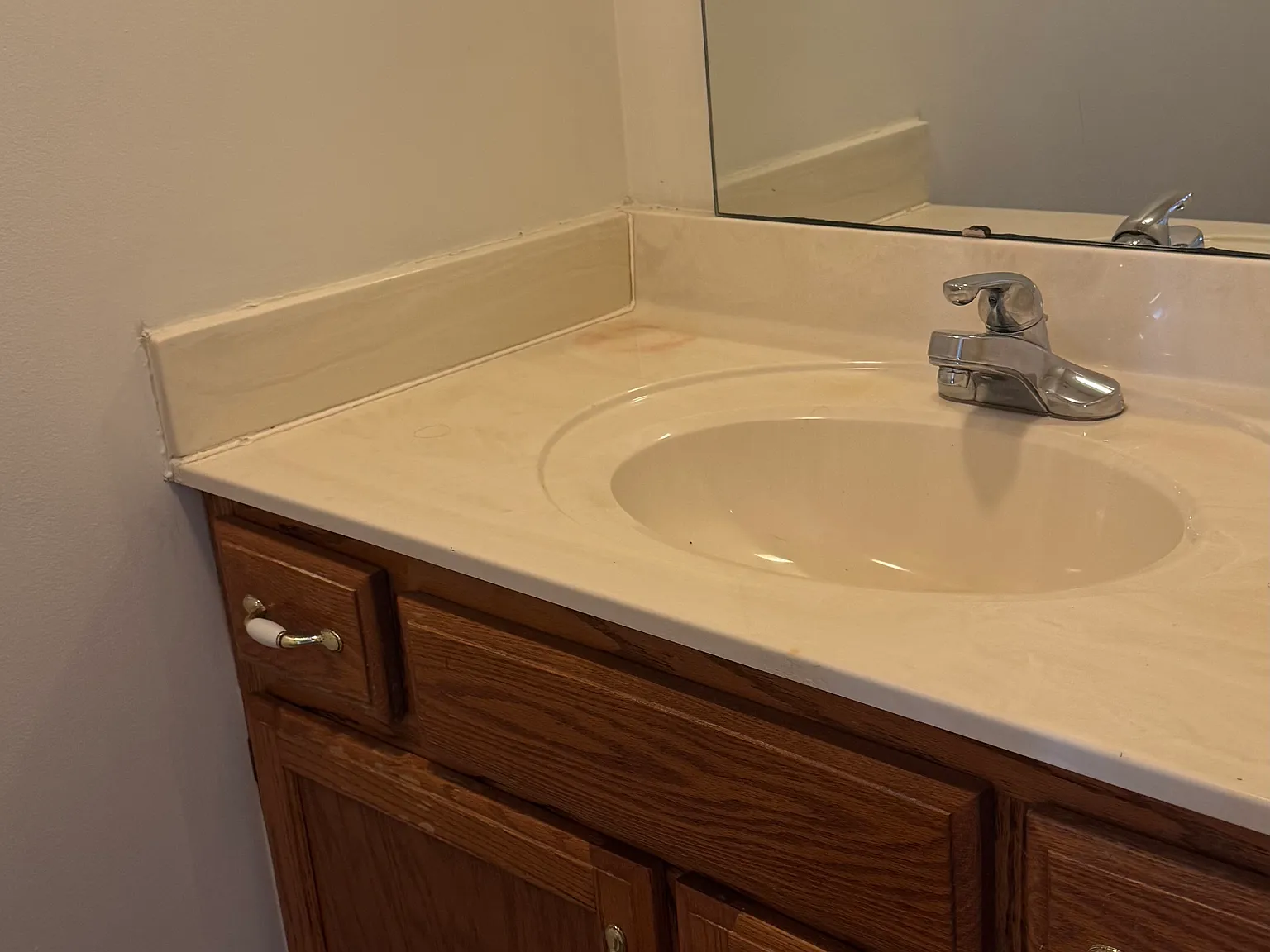 2 bed, 1.5 bath, 1100 sqft, $1,050 — Photo 3