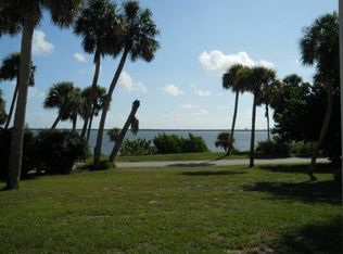 7401 S Indian River Dr, Fort Pierce, FL 34982