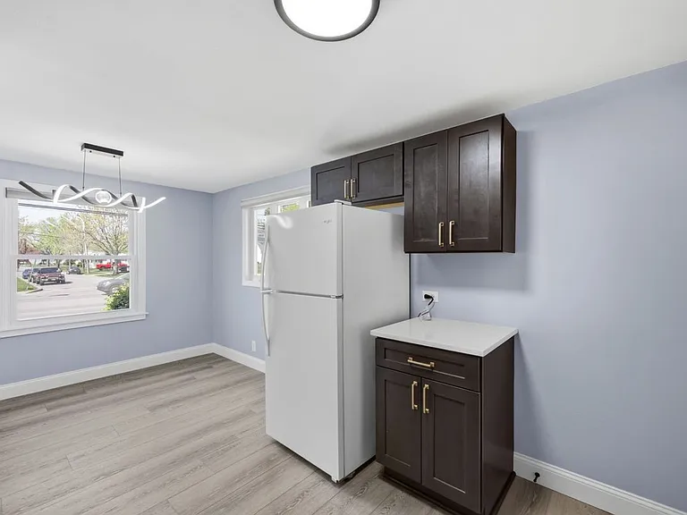 1257 Brighton Rd — Photo 11