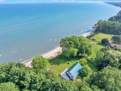 12435 Lakeshore ROAD, Cleveland, WI, 53015