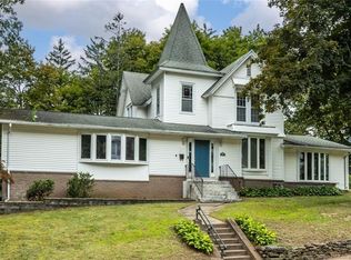 27 N Park St, Ellington, CT 06029