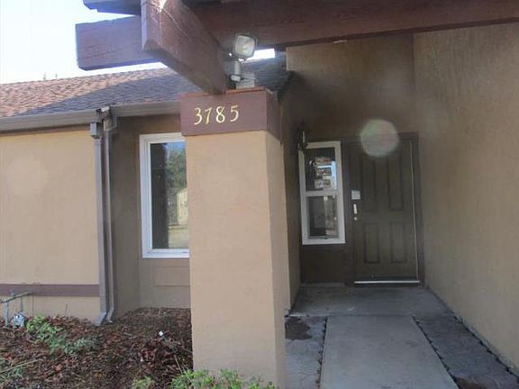 2nd image of 3785 Rock Island Dr