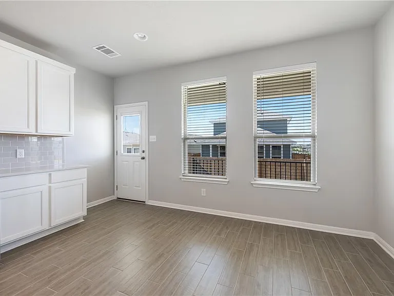 100 Drifter Ln — Photo 13