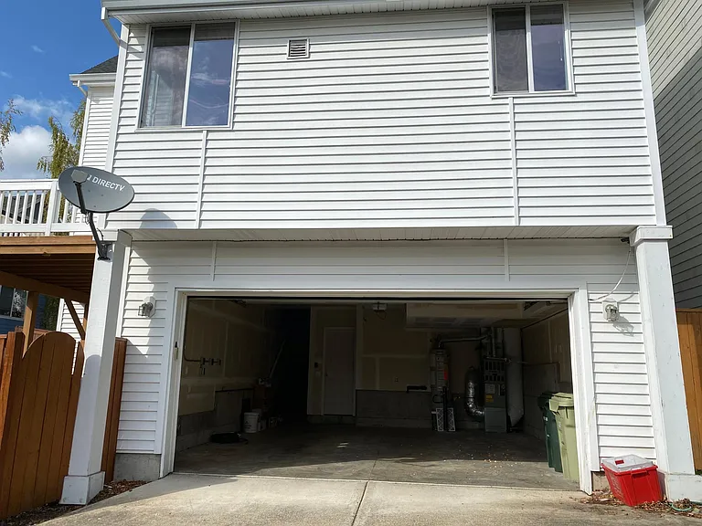 237 SW 105th Ter — Photo 3