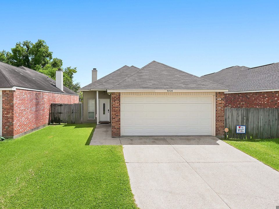 1st image of 9220 Pecan Tree Dr