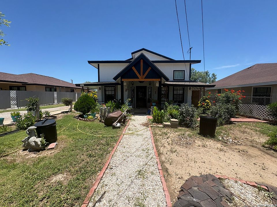 1st image of 563 LA PALOMA DR