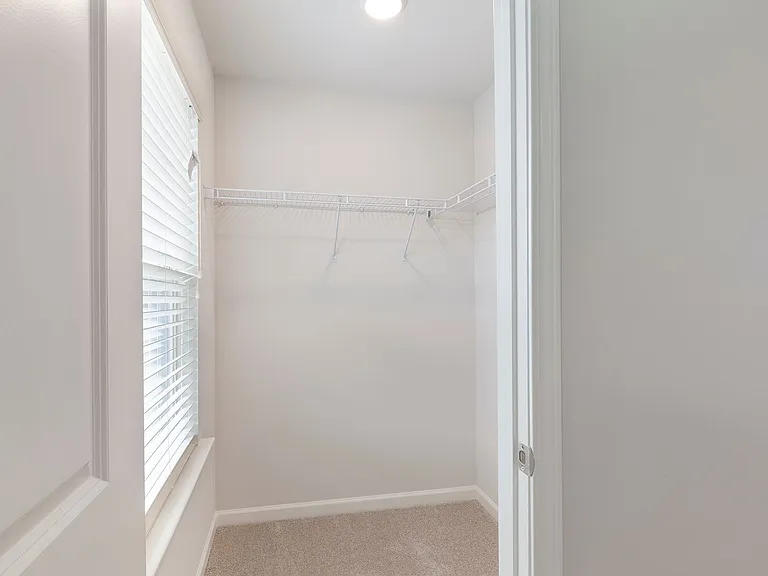 2943 Cottage Ln — Photo 22