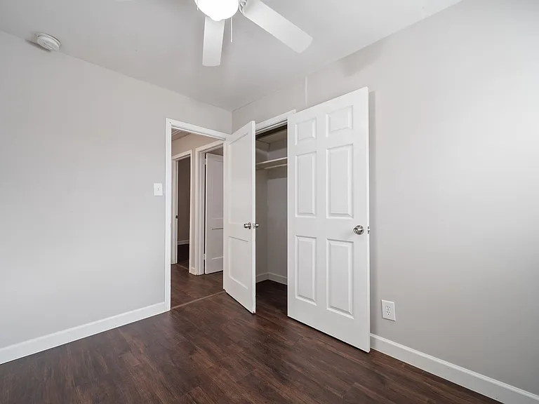 976 McKay Dr SE — Photo 25