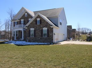 252 Victorridge Dr, Streetsboro, OH 44241