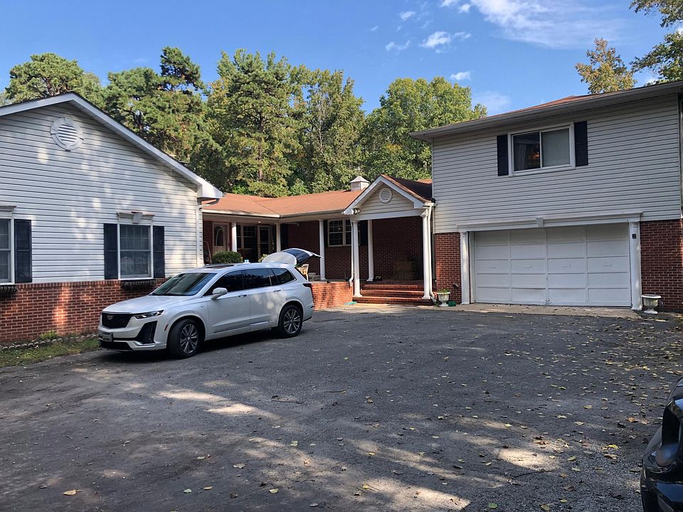 Entire property. Rented part is to the left of the 2 car garage pictured. The 2 car garage that you would access is to the far left and entrance is not pictured. There are 3 total apartments at this facility.