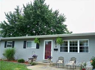 5 Canary Ct, Florissant, MO