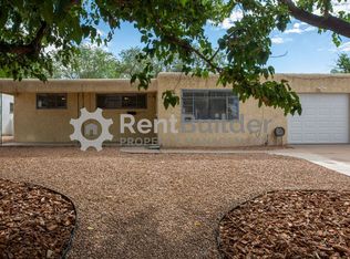2008 Martha St NE, Albuquerque, NM 87112