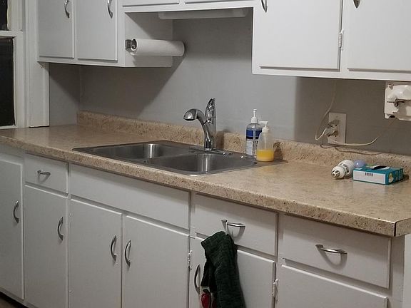 2nd image of 3526 Claude Ave