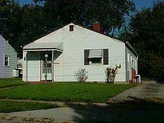 1st image of 10121 Douglas Ave