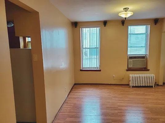 Sold by Remax Real Estate Professionals | media 11