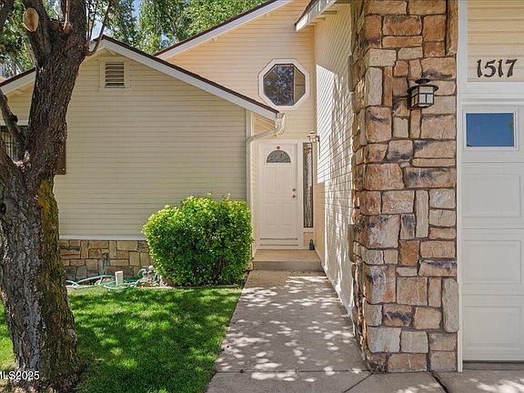 3rd image of 1517 Mill Creek Way