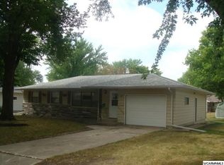 328 Galles Dr, Redwood Falls, MN 56283