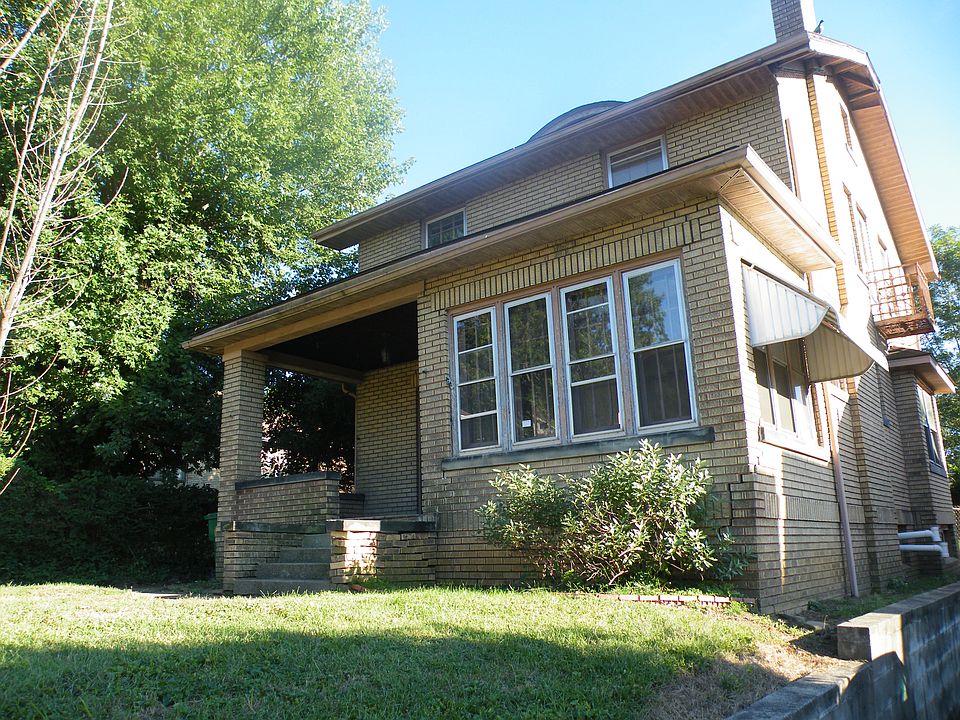 1st image of 1046 24th St
