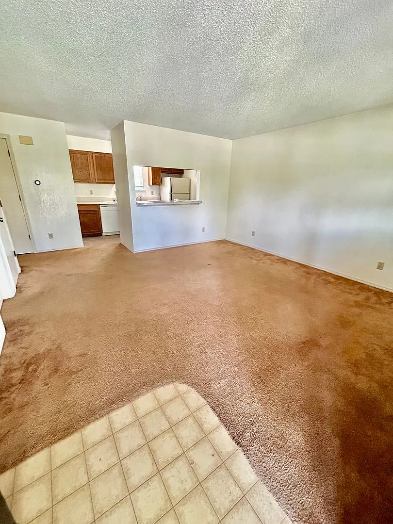 Eastgate 1701 — Photo 4
