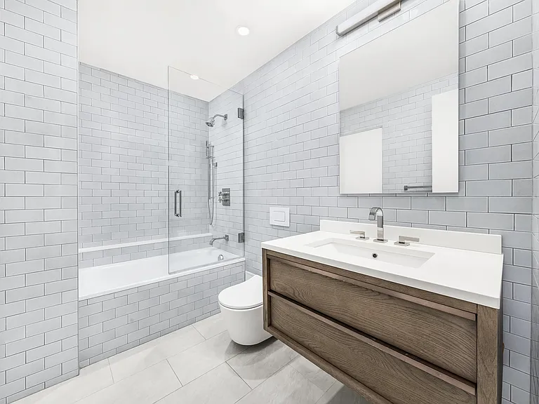 150 Chambers St #Penthouse 5W — Photo 4
