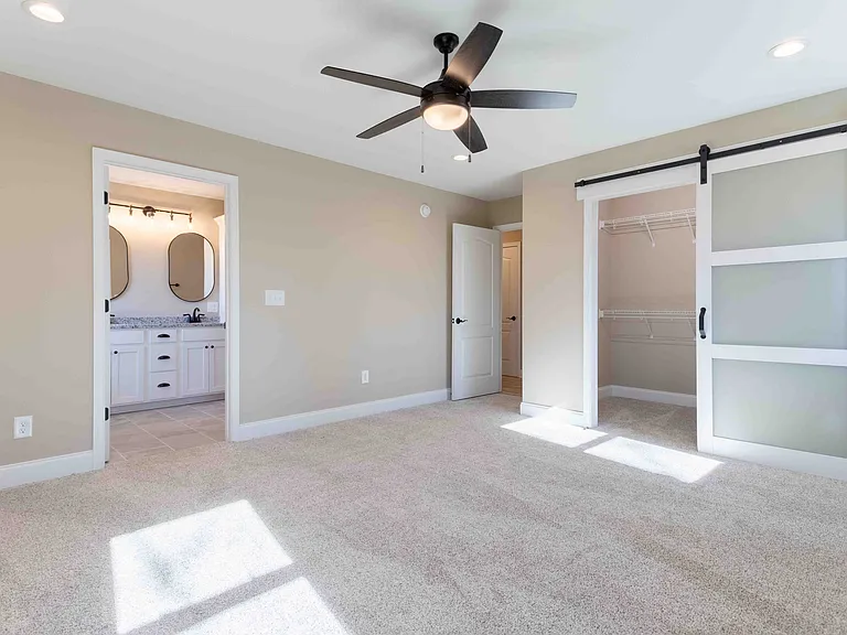 1065 Thornblade Way — Photo 35