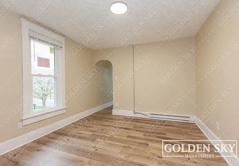 219 E Willard St #3 — Photo 5