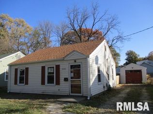 3226 N California Ave, Peoria, IL 61603