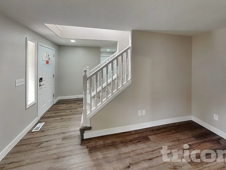 3402 NE 165th Ave — Photo 3