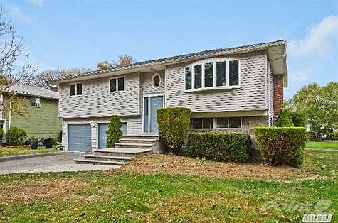 1st image of 31 Barry Ln S