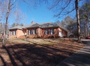 2170 Castle Lake Dr, Tyrone, GA 30290