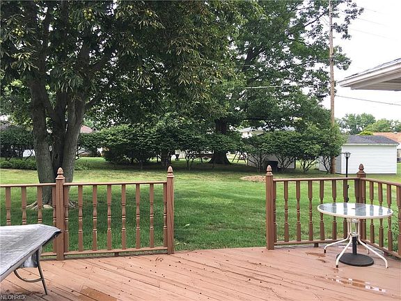 3rd image of 2594 Coventry Dr